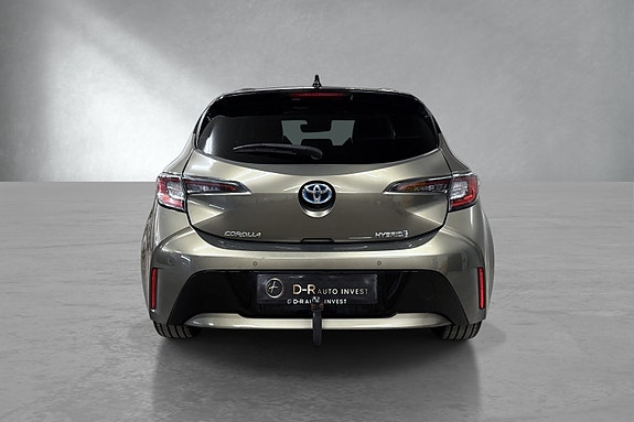 Toyota Corolla 6 of 28