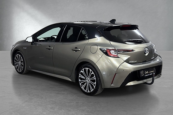 Toyota Corolla 5 of 28