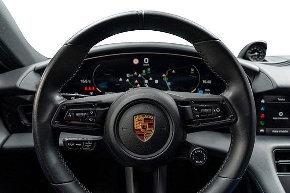 Porsche Taycan 4 26 of 30