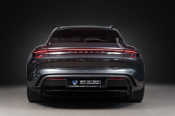 Porsche Taycan 4 3 of 30