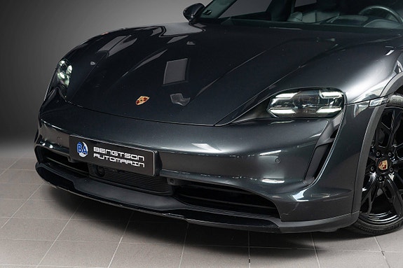 Porsche Taycan 4 25 of 30