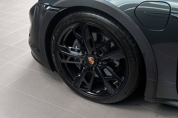 Porsche Taycan 4 19 of 30