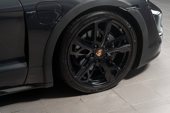 Porsche Taycan 4 21 of 30