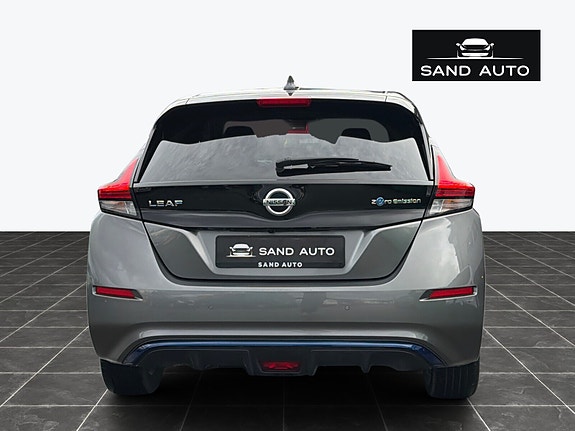 Nissan Leaf 4 of 30