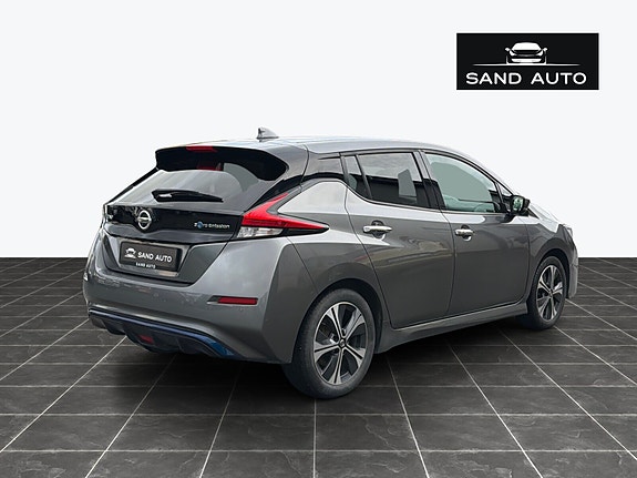 Nissan Leaf 2 of 30
