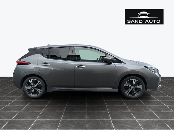 Nissan Leaf 14 of 30