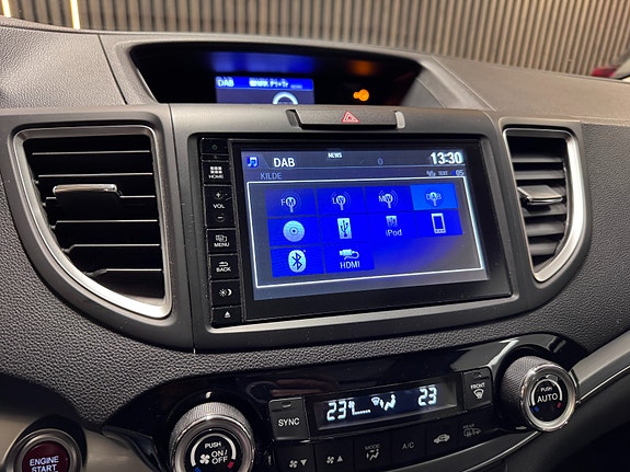 Honda CR-V 13 of 18