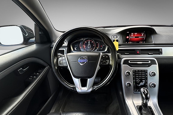 Volvo XC70 12 of 19
