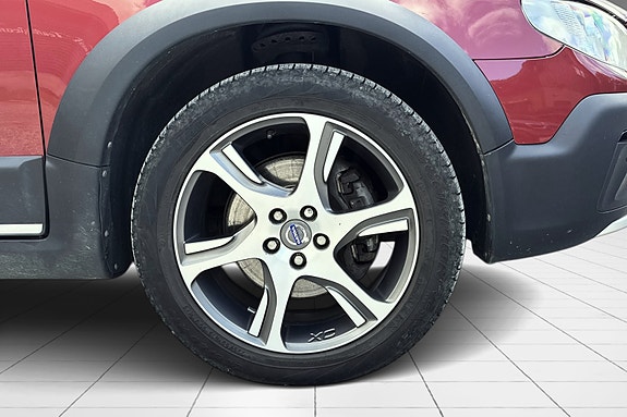 Volvo XC70 8 of 19