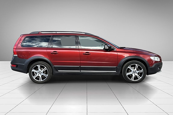 Volvo XC70 4 of 19