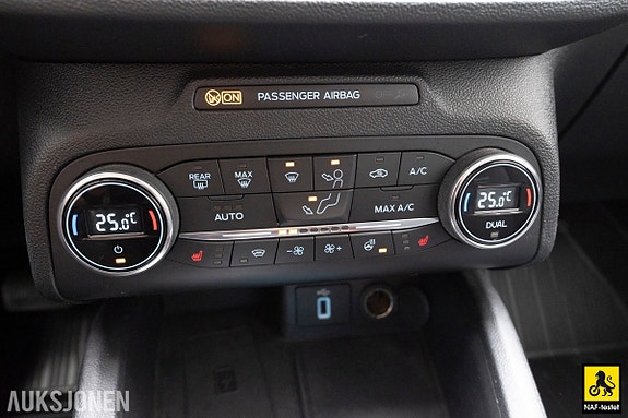 Ford Focus 19 of 30