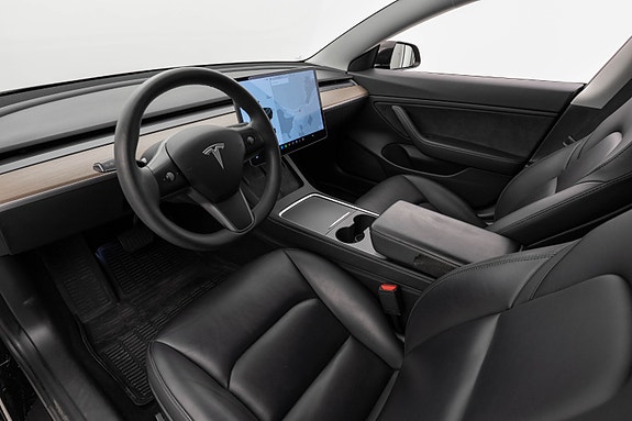 Tesla Model 3 7 of 22