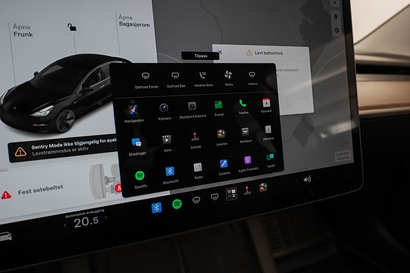 Tesla Model 3 17 of 22