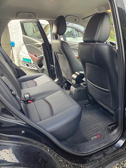 Mazda CX-3 8 of 12