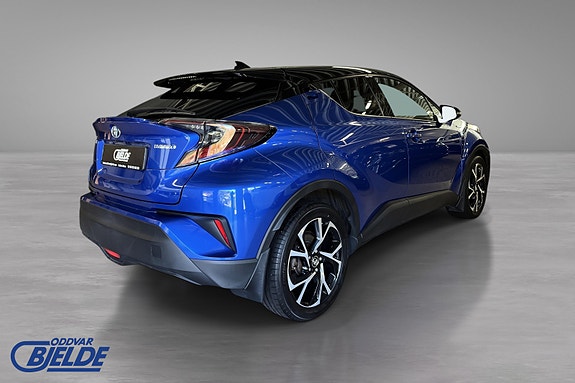 Toyota C-HR 5 of 16