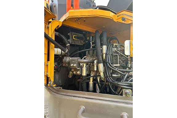 Volvo ECR355EL 26 of 30