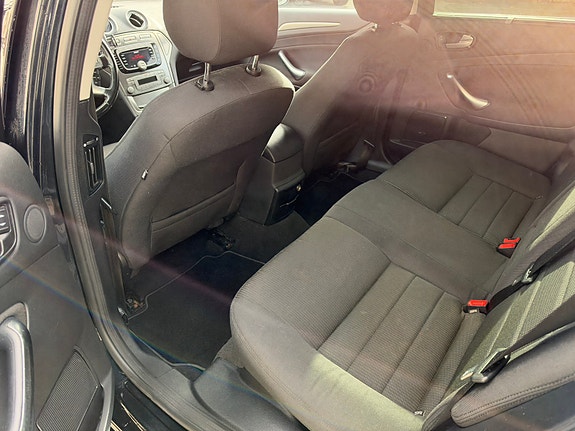 Ford Mondeo 10 of 11