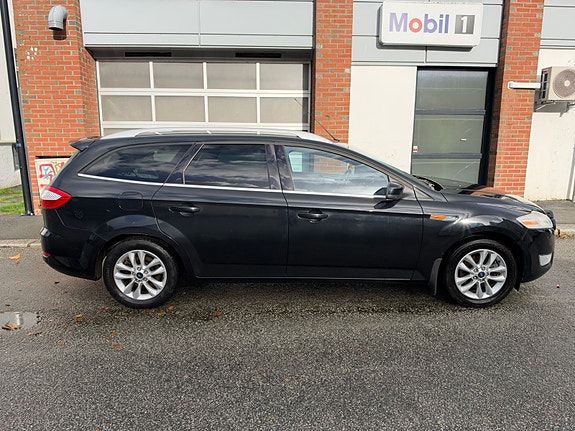 Ford Mondeo 3 of 11