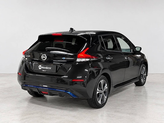 Nissan Leaf 4 of 20