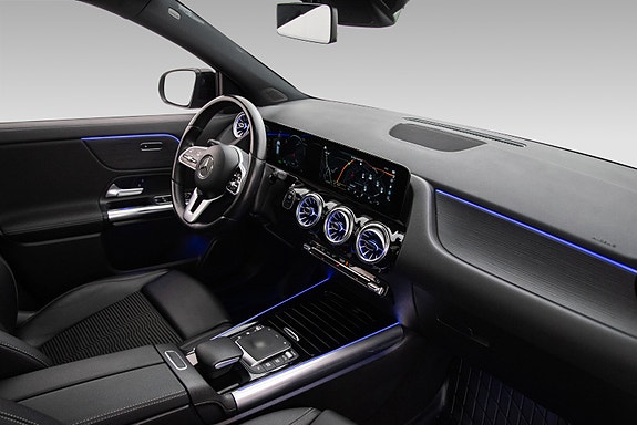 Mercedes-Benz EQA250 15 of 28