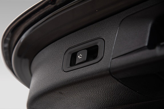 Mercedes-Benz EQA250 26 of 28