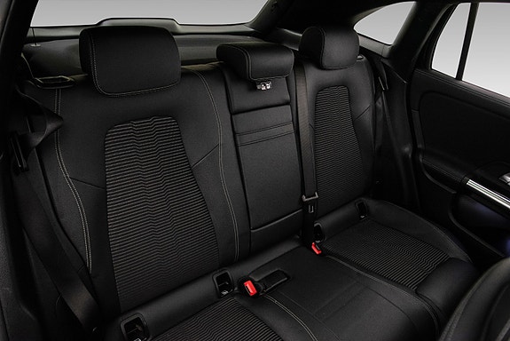 Mercedes-Benz EQA250 24 of 28