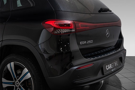 Mercedes-Benz EQA250 4 of 28