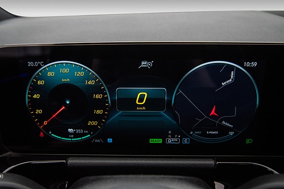 Mercedes-Benz EQA250 18 of 28