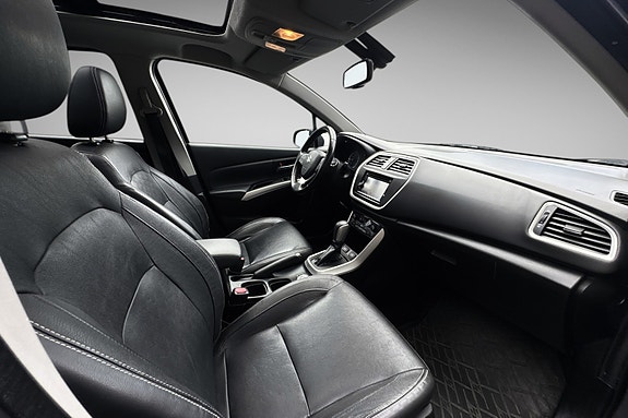 Suzuki SX4 S-Cross 17 of 19