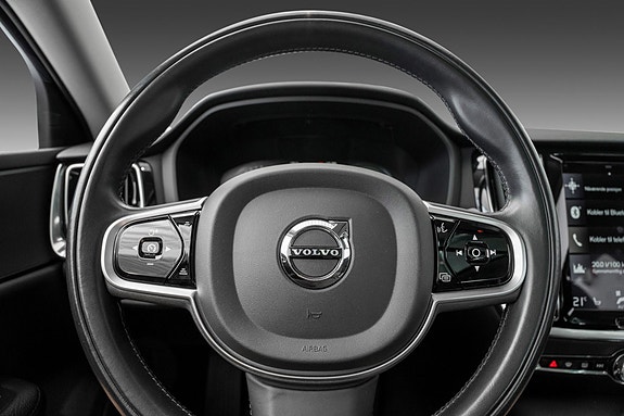 Volvo V60 11 of 28