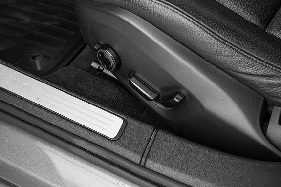 Volvo V60 21 of 28