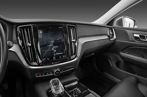 Volvo V60 13 of 28