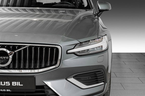 Volvo V60 4 of 28
