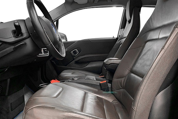 BMW i3 2 of 13