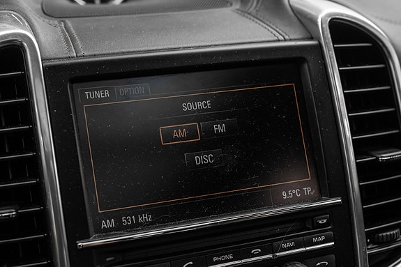 Porsche Cayenne Turbo 28 of 30