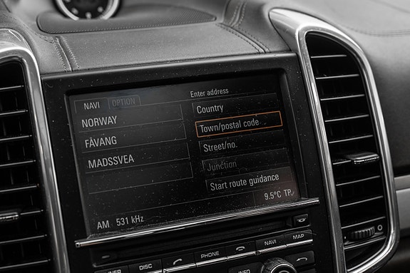 Porsche Cayenne Turbo 29 of 30