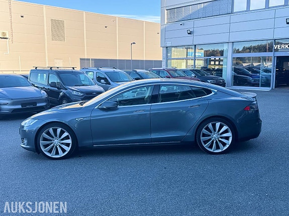 Tesla Model S 3 of 29