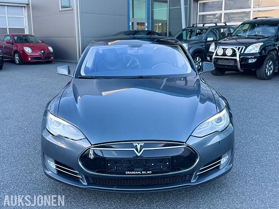 Tesla Model S 8 of 29