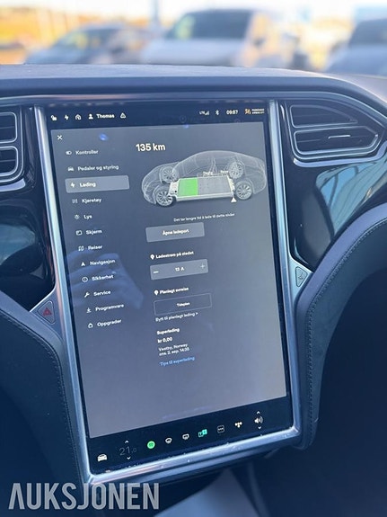Tesla Model S 26 of 29