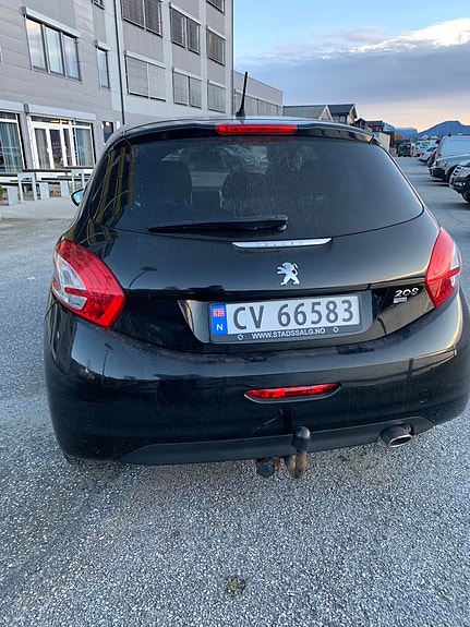 Peugeot 208 6 of 6