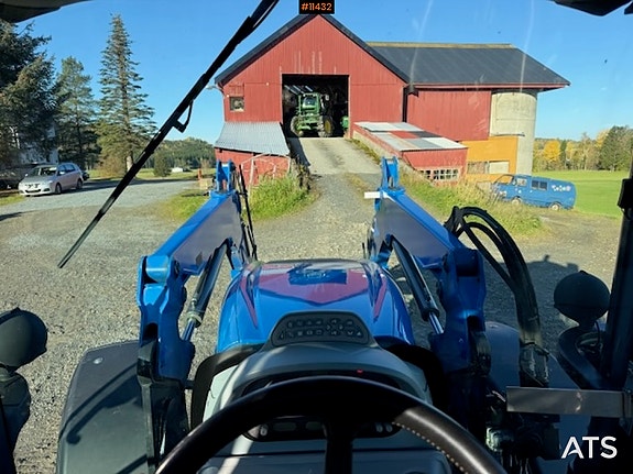 New Holland T6. 180 4x4 traktor med frontlaster 21 of 30