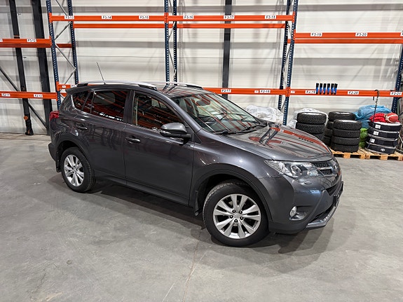 Toyota RAV4 2 of 30