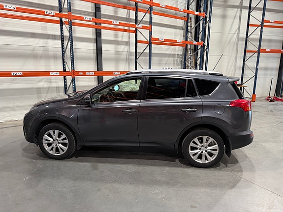 Toyota RAV4 9 of 30