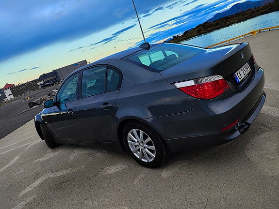 BMW 520i 12 of 30