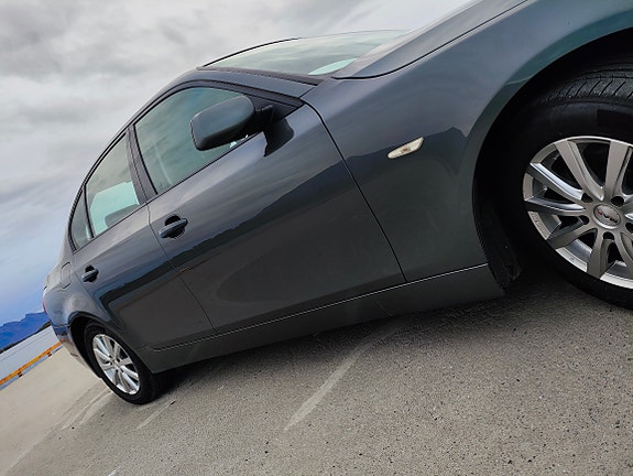 BMW 520i 6 of 30
