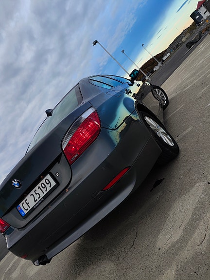 BMW 520i 7 of 30