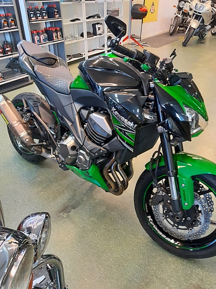Kawasaki Z 800 6 of 7