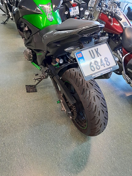 Kawasaki Z 800 4 of 7