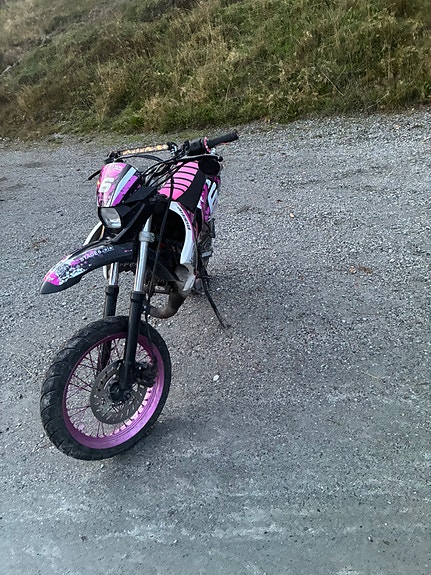 Yamaha DT 50 2 of 7