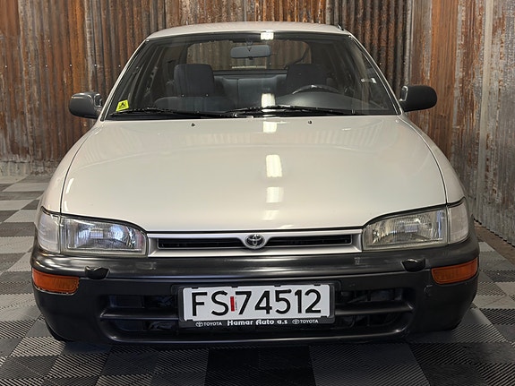 Toyota Corolla 9 of 30